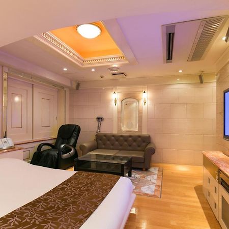 Hotel D-Wave Shinjuku（Adult Only) Tokio Buitenkant foto