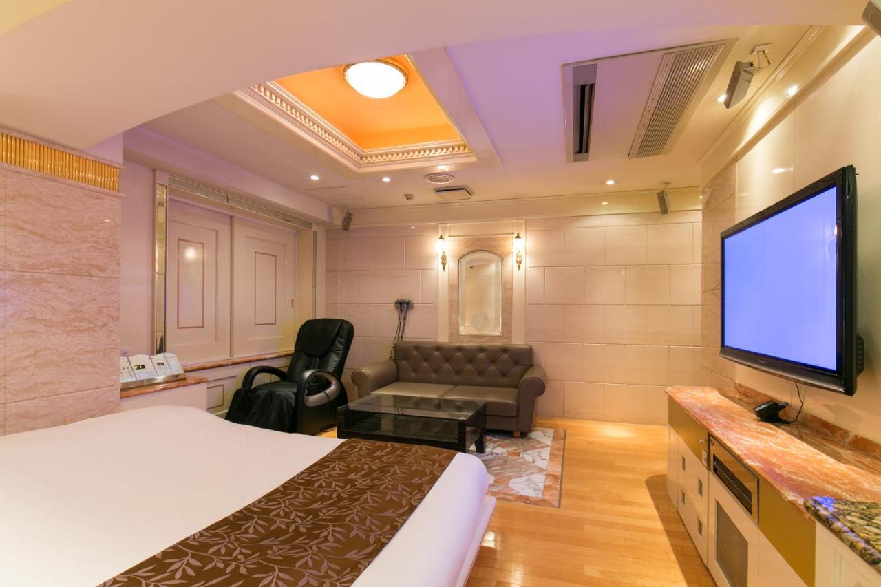 Hotel D-Wave Shinjuku（Adult Only) Tokio Buitenkant foto