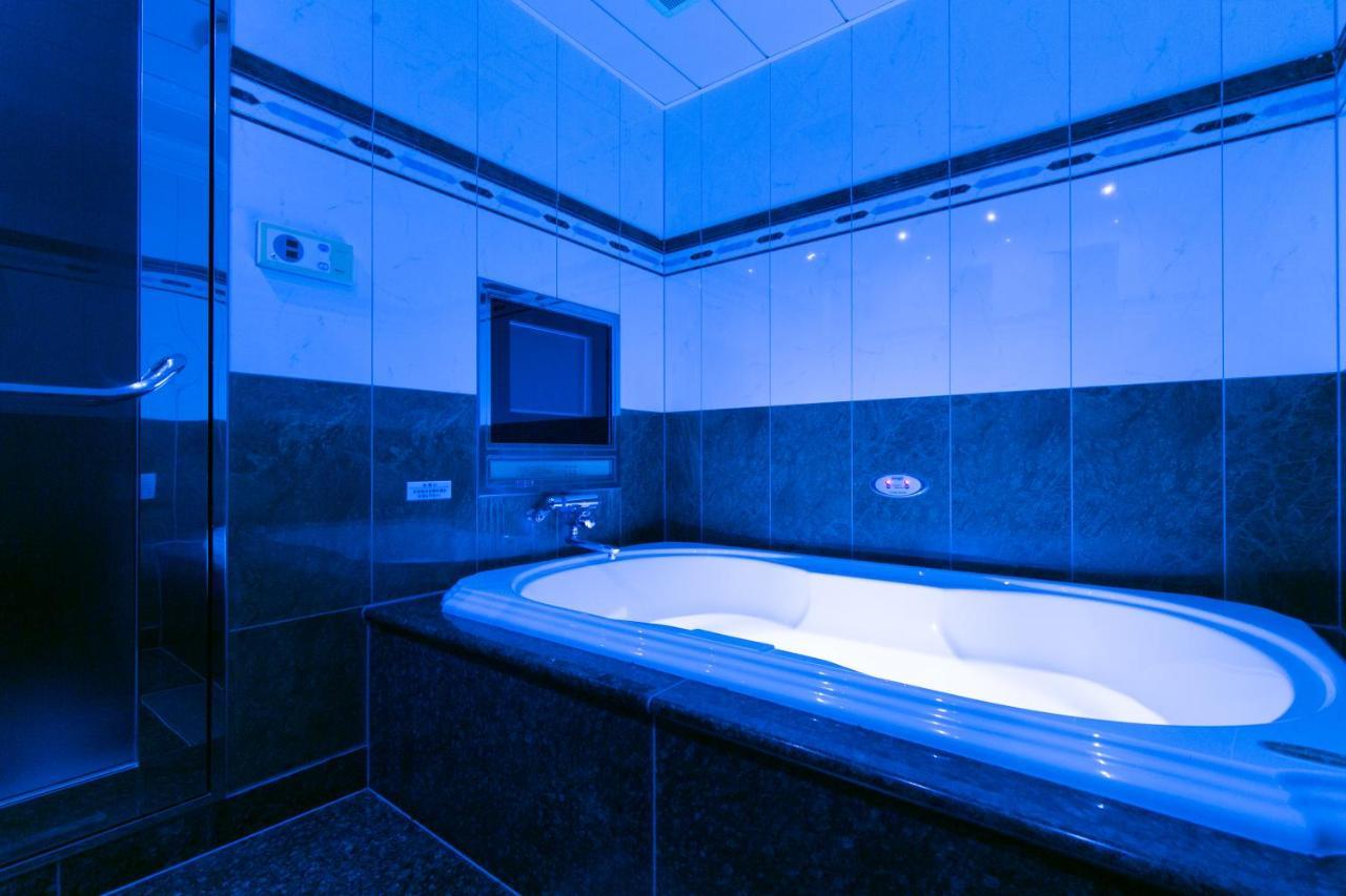 Hotel D-Wave Shinjuku（Adult Only) Tokio Buitenkant foto