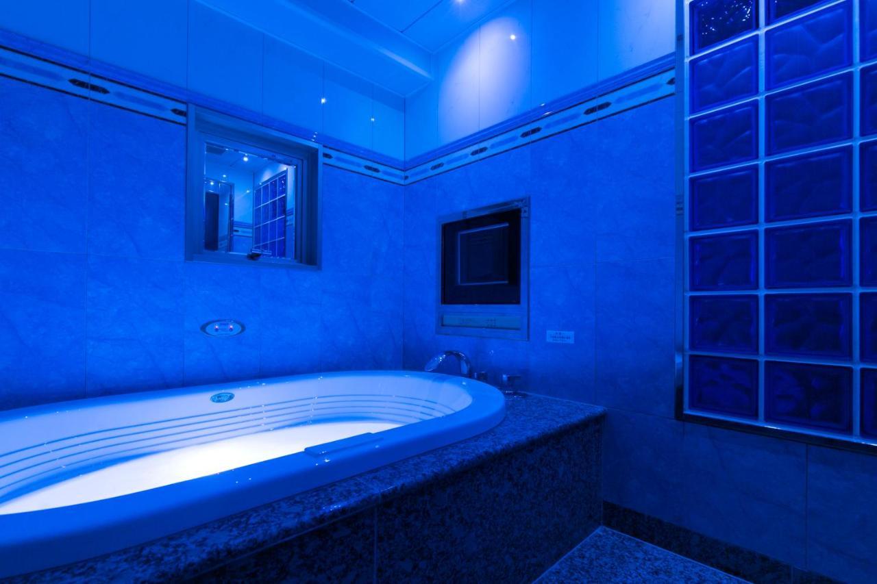 Hotel D-Wave Shinjuku（Adult Only) Tokio Buitenkant foto